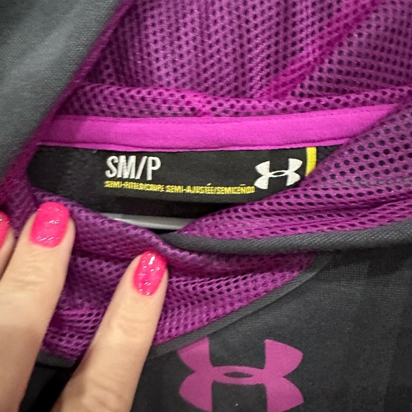 Hoddie - Picture 2 of 2